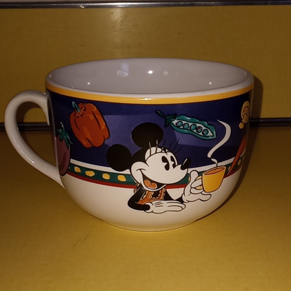 Vintage Disney Minnie Mouse Coffee Mug Cup Soup Bowl